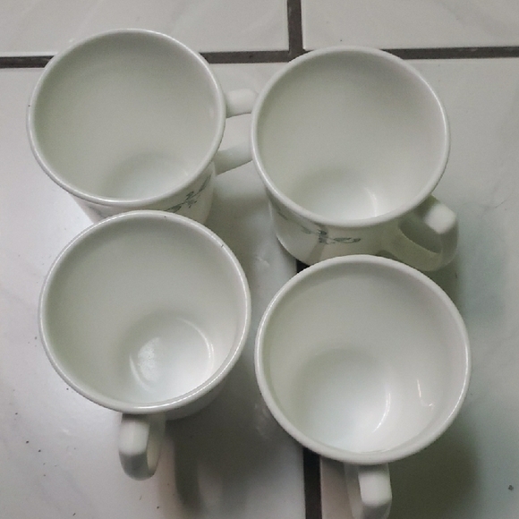 Vintage brand new "Corning" white mug set with green, blue floral and hearts (4) - Picture 4 of 5